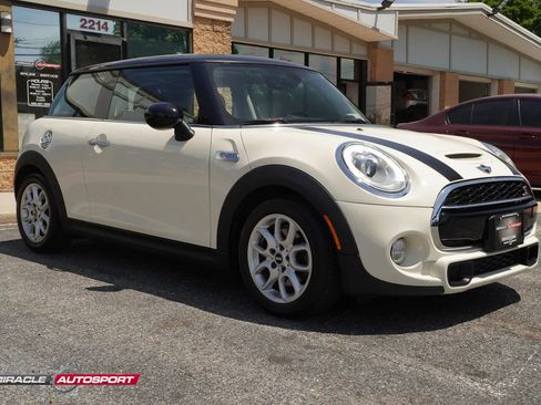 Used 2017 MINI Cooper S FWD image 9