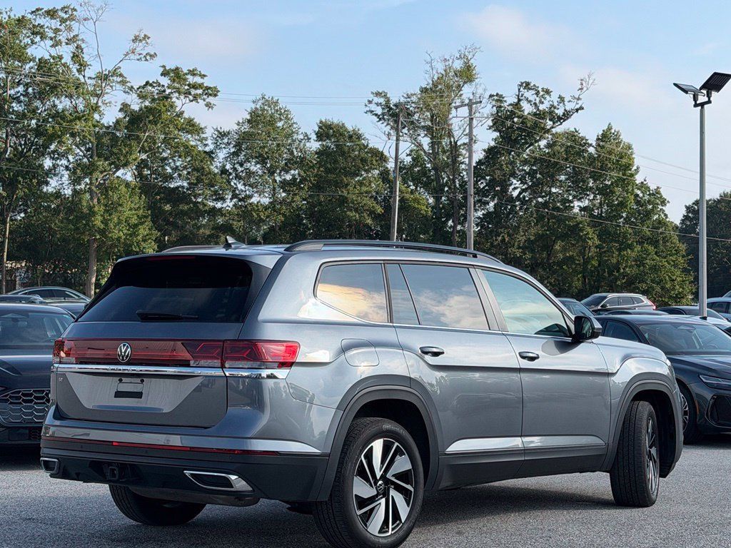 Used 2024 Volkswagen Atlas SE FWD image 5