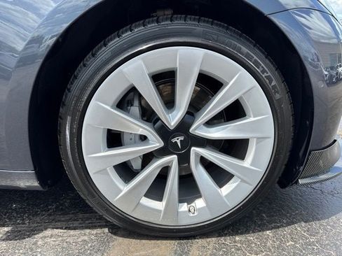 Used 2022 Tesla Model 3 Long Range AWD/4WD image 31