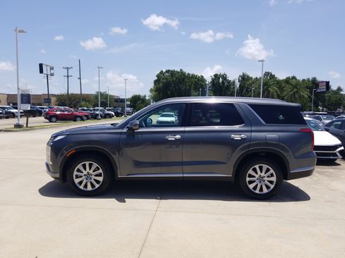 Used 2025 Hyundai Palisade SEL FWD image 4