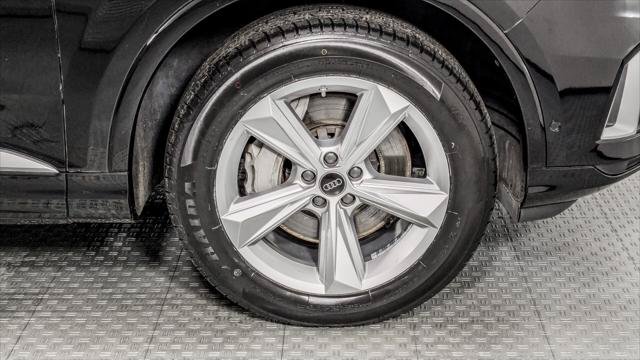 Used 2023 Audi Q7 2.0T Premium w/ Convenience Package AWD/4WD image 34