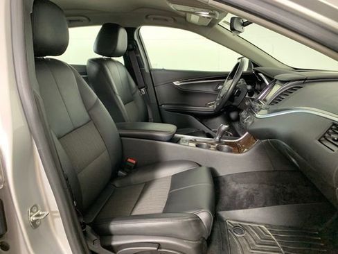 Used 2015 Chevrolet Impala LT w/ Convenience Package FWD image 19
