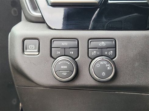 Used 2023 Chevrolet Silverado 1500 LT w/ Protection Package image 21