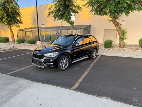 Used 2017 BMW X1 sDrive28i FWD image 1