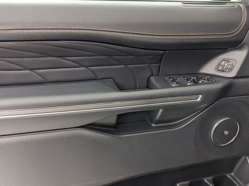 Used 2024 Ford Expedition Max Platinum image 26