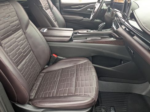 Used 2021 Cadillac Escalade Premium Luxury Platinum AWD/4WD image 10