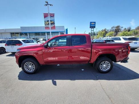 Used 2024 Chevrolet Colorado LT w/ LT Convenience Package II RWD image 5
