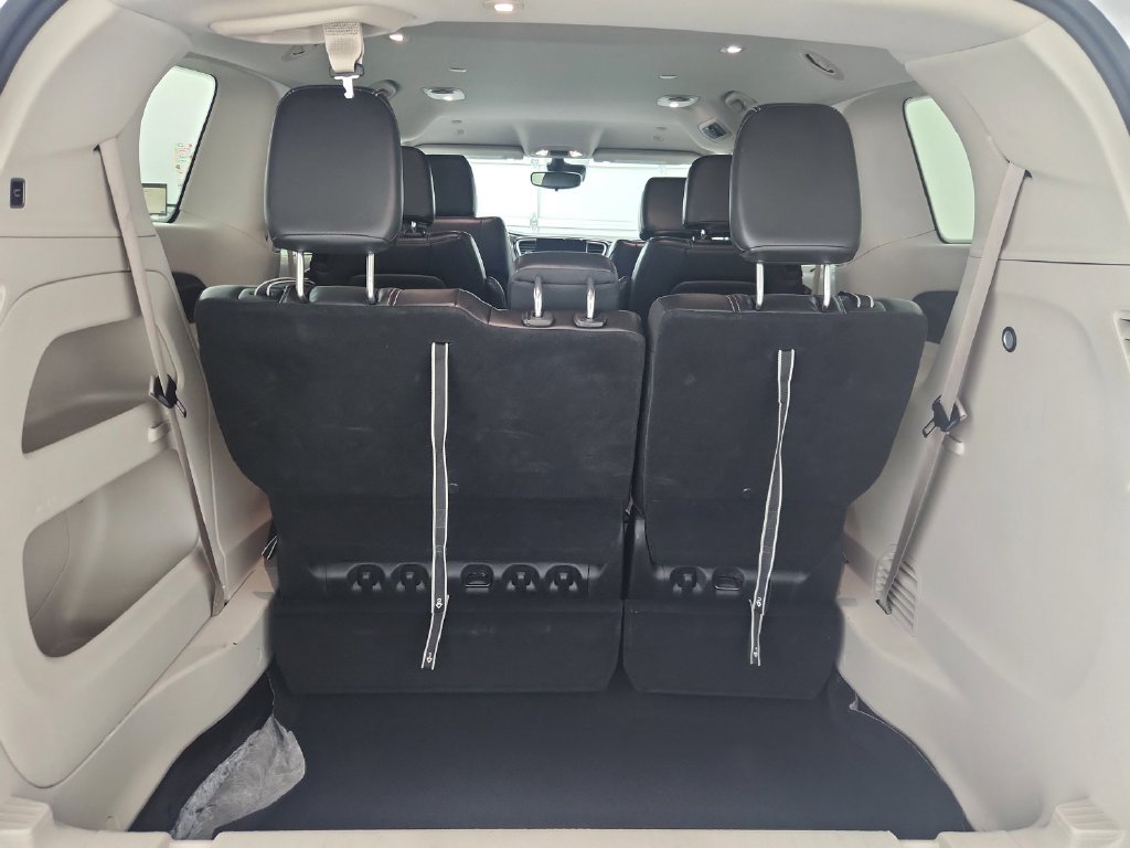 Certified 2024 Chrysler Pacifica Touring-L FWD image 36
