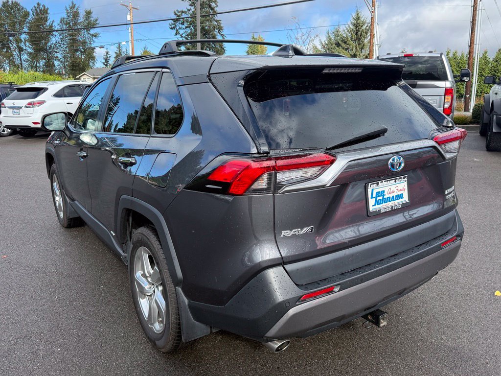 Used 2019 Toyota RAV4 Limited AWD/4WD image 3