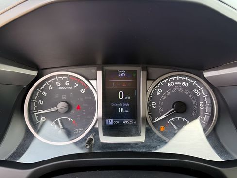 Used 2022 Toyota Tacoma SR5 image 15