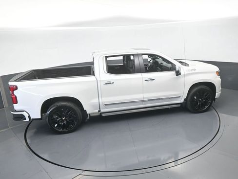 Used 2025 Chevrolet Silverado 1500 High Country w/ Technology Package image 67