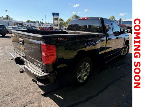 Used 2019 Chevrolet Silverado 1500 Custom w/ Custom Convenience Package AWD/4WD image 9
