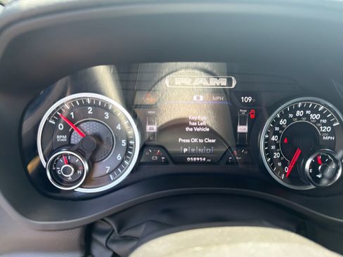 Used 2024 RAM 1500 Laramie RWD image 18