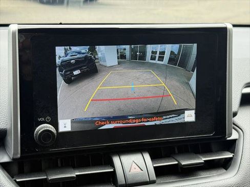 Certified 2025 Toyota RAV4 SE w/ Convenience Package AWD/4WD image 30