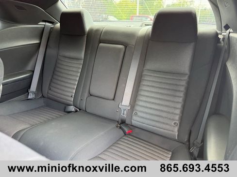Used 2011 Dodge Challenger RWD image 11