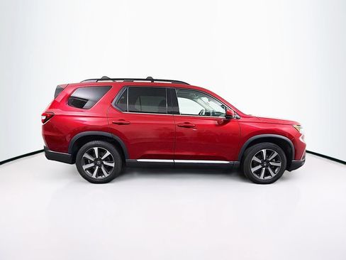 Used 2024 Honda Pilot Touring image 8