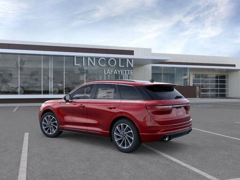 New 2026 Lincoln Corsair Grand Touring image 4