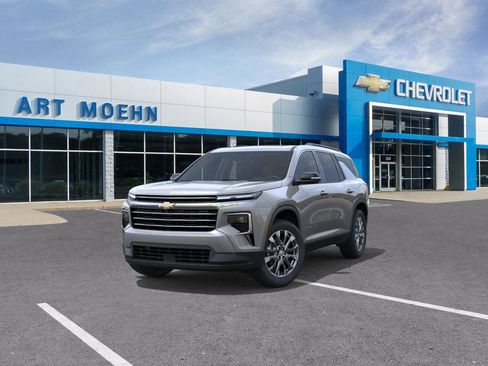 New 2026 Chevrolet Traverse LT w/ Sun and Wheel Package image 8