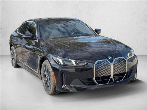 New 2026 BMW i4 xDrive40i image 6