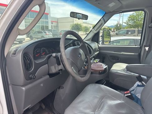 Used 2007 Ford E-350 and Econoline 350 Super Duty RWD image 4