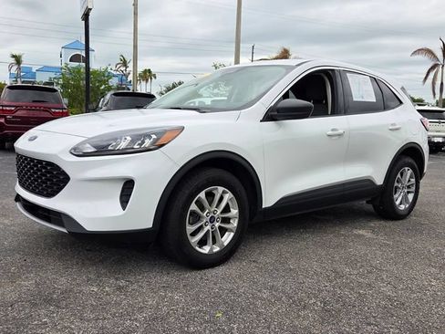 Used 2022 Ford Escape SE AWD/4WD image 3