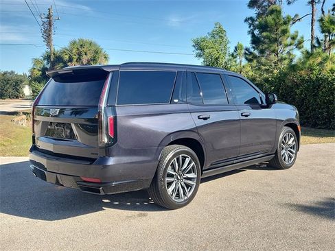 Used 2023 Cadillac Escalade Sport Platinum image 4