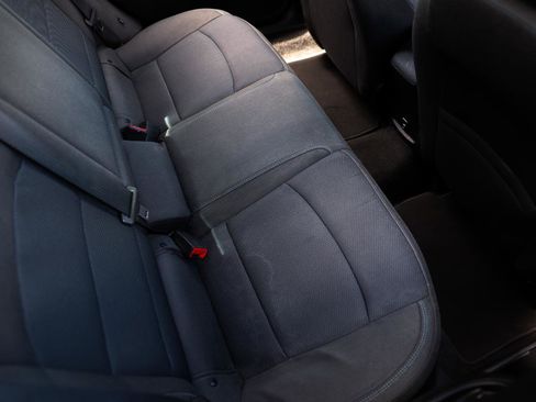 Used 2018 Chevrolet Cruze LT w/ Convenience Package FWD image 12