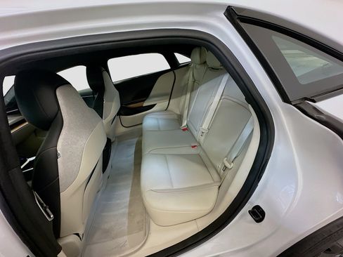 Used 2024 Lucid Air Touring AWD/4WD image 29