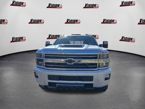 Used 2018 Chevrolet Silverado 3500 High Country image 2