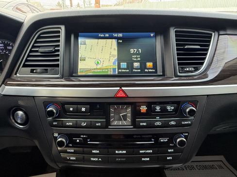 Used 2016 Hyundai Genesis 3.8 image 19