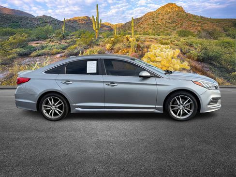 Used 2015 Hyundai Sonata Sport 2.0T image 3