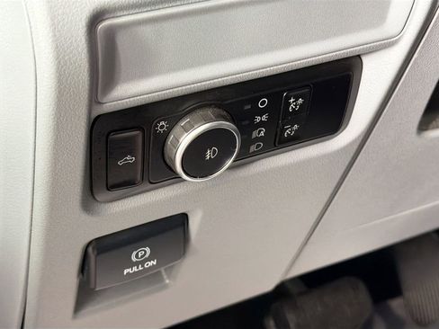 Used 2023 Ford F150 XLT AWD/4WD image 10