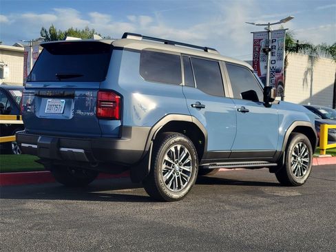 Used 2024 Toyota Land Cruiser image 2