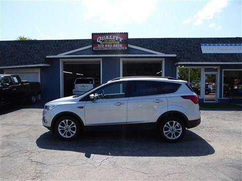 Used 2019 Ford Escape SEL FWD image 1