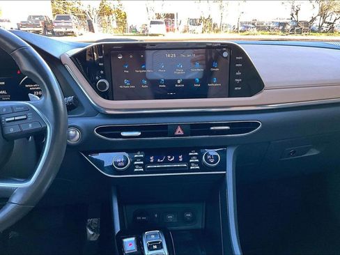 Used 2022 Hyundai Sonata Limited w/ Cargo Package FWD image 8