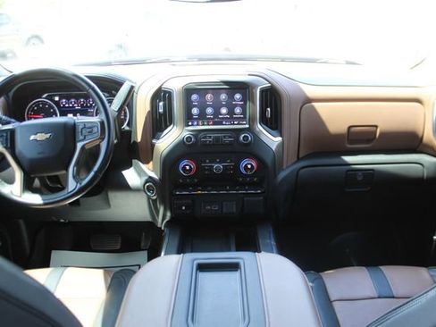 Used 2022 Chevrolet Silverado 1500 High Country w/ Safety Package II image 16