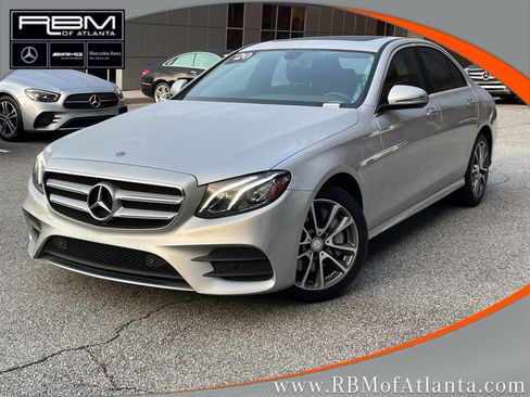 Used 2020 Mercedes-Benz E 450 4MATIC Sedan image 1