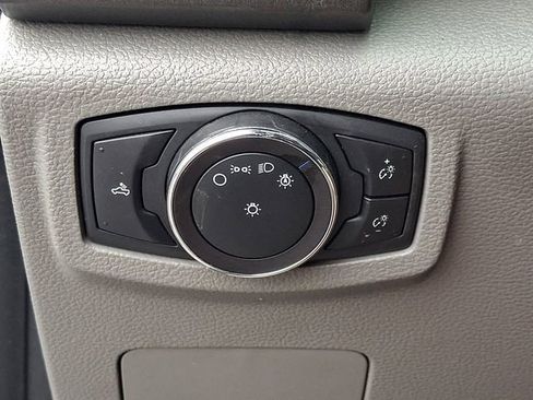 Used 2019 Ford F250 XL w/ STX Appearance Package RWD image 24
