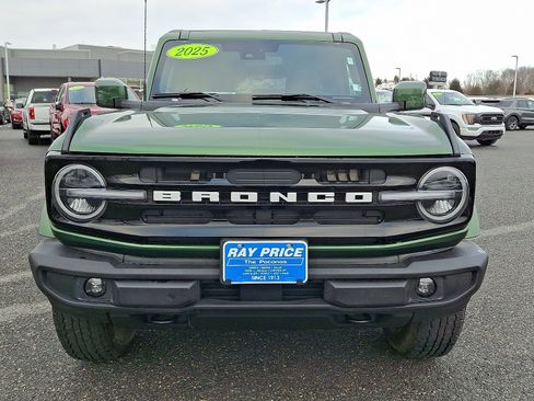 Certified 2025 Ford Bronco Outer Banks image 2