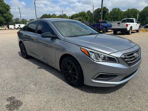Used 2016 Hyundai Sonata SE FWD image 5
