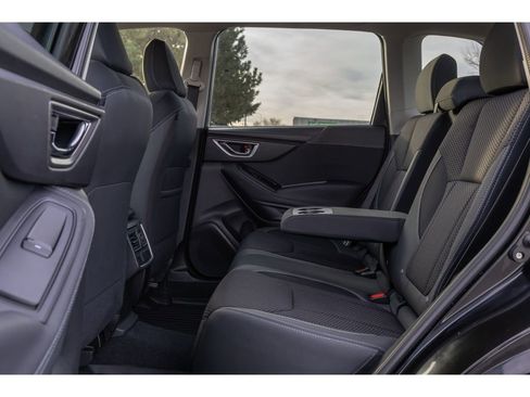 Used 2021 Subaru Forester Premium image 13