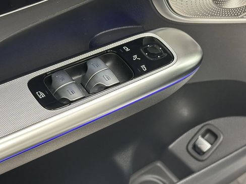 New 2026 Mercedes-Benz GLC 300 image 11