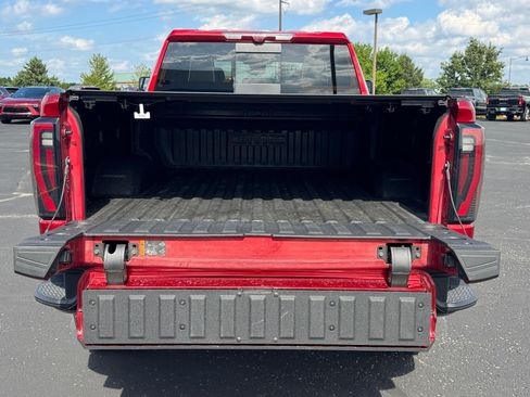 Used 2026 GMC Sierra 2500 AT4X AWD/4WD image 4