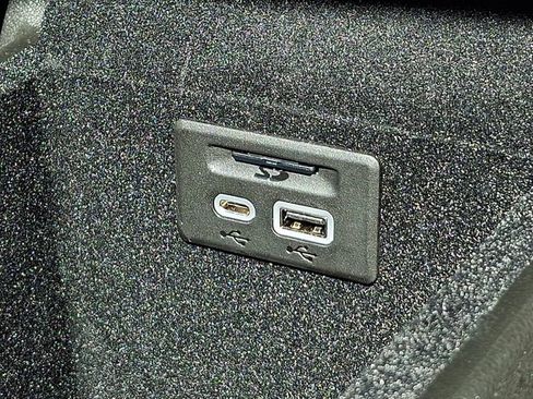 Used 2024 Cadillac XT5 Premium Luxury image 25