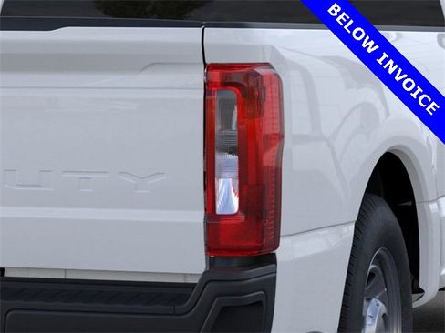 New 2026 Ford F350 XL image 21
