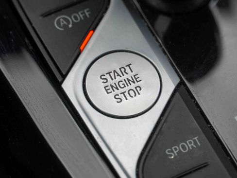 Used 2022 BMW X3 xDrive30i w/ Premium Package 2 image 19