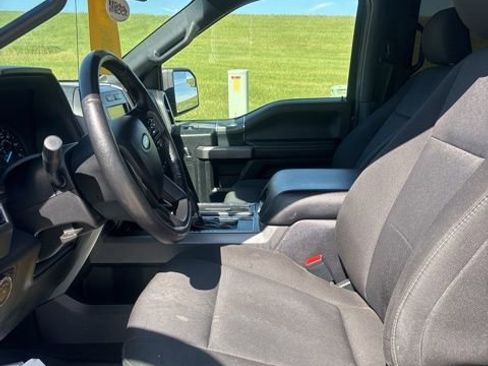 Used 2019 Ford F150 XLT w/ Equipment Group 302A Luxury AWD/4WD image 21