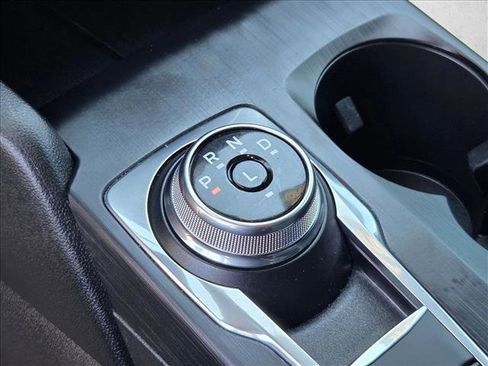 Used 2025 Ford Escape ST-Line image 12