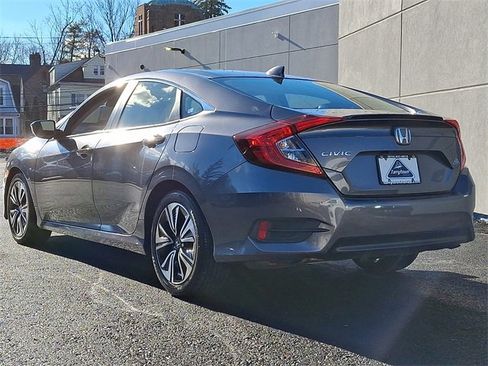 Certified 2018 Honda Civic EX-L image 4