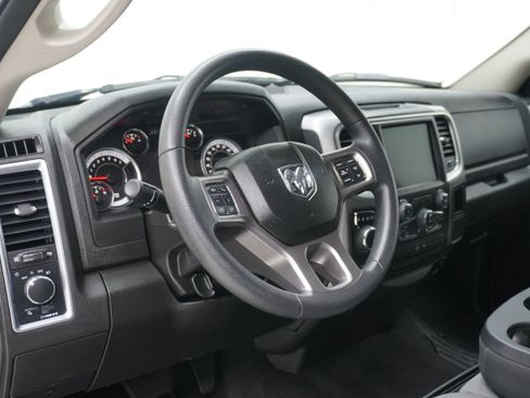 Used 2023 RAM 1500 Classic SLT w/ Electronics Group AWD/4WD image 9